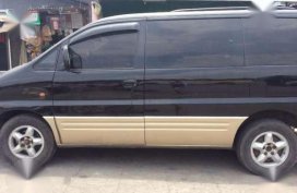 hyundai starex yr 2010 - negotiable