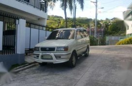 Toyota Revo manual diesel