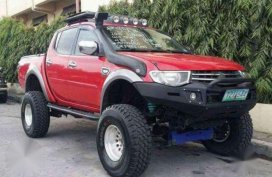 Mitsubishi Strada 3.2L 4x4 4M41 engine l