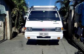 Mitsubishi L300 2005 truck white diesel for sale 