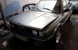 1984 BMW E30 320i AT