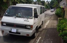 Mitsubishi L300 Van 2003 Model