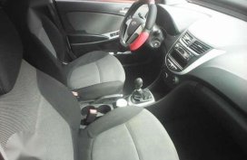 Manual Hyundai Accent 2013 1.4 Nothing to fix Smooth