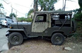 Well kept 4dr6 mitsubishi jeep 4x4