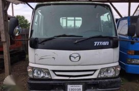 mazda titan truck 3.8T 16ft