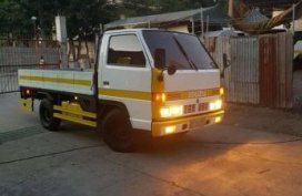 Isuzu Elf Dropside 10ft. 4W 4BA1 1986 Excelent midel