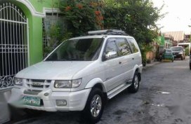 Isuzu crosswind xuvi