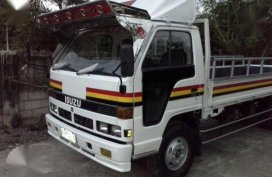 Isuzu elf 4BG1 16 ft