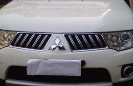 2012 Mitsubishi Montero GLS - V