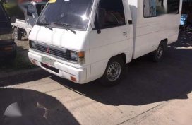 Mitsubishi L300 White Exceed Van
