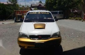 Kia Carnival 2000model