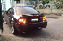 2002 Ford Mustang V6 Coupe