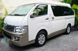 Toyota Hiace Super Grandia 2009 (107k km)