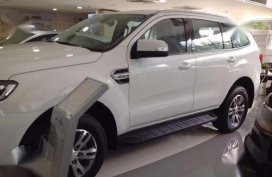 2016 Ford Everest AT White For Sale