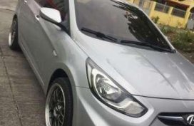 hyundai accent 1.4 manual gas