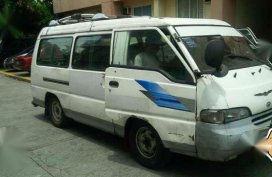 Hyundai Grace (Singkit H100)