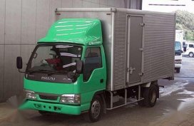 2016 model Isuzu Elf nkr closed van 14ft 4hl1 