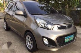 Kia Picanto Ex 2012 MT vios yaris