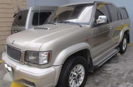 Isuzu Trooper 2003 (Skyroof Edition)