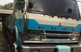 Isuzu Elf nkr Fuso truck 10wheeler