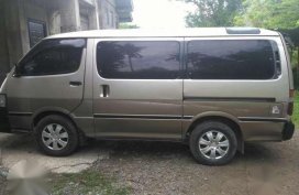Toyota Hi Ace Super Custom