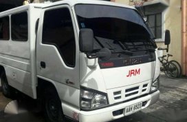 Isuzu nhr 2014 model