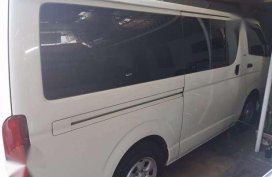 Toyota Hi ace van commuter