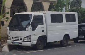 2006 isuzu nhr local