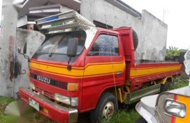 isuzu elf nkr