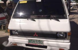 Mitsubishi L300 White Exceed Van