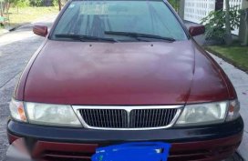 Nissan Sentra 1999 MT Red