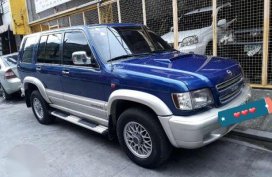 Isuzu Trooper 2000 4x4 Blue AT