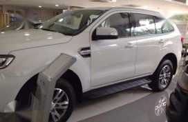 Ford Everest Trend 2017 New White
