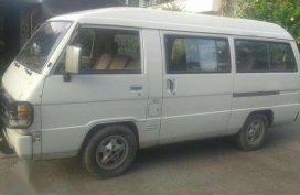 Mitsubishi l300 Versa Van