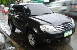Ford Escape xls 2010 model 