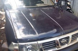 Nissan Pathfinder 1995 4x2 Black AT
