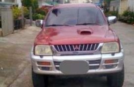 Mitsubishi Strada 2002 Red Manual 
