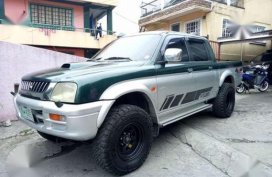 For sale Mitsubishi Strada 4x4 Manual