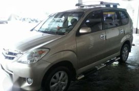 Toyota Avanza-2009 AT Golden For Sale
