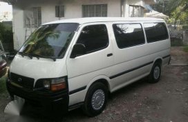 Toyota hiace comuter