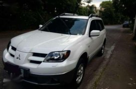 Mitsubishi Outlander 2004 CASA MAINTAINED