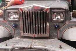 Miitsubishi Jeep Grey 2000 For Sale