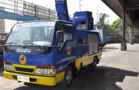 2006 Isuzu ELF Manlift 3 section for sale