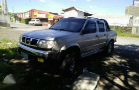 2002 Nissan Frontier 4X4 Silver 