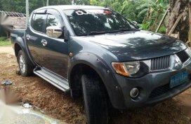 Mitsubishi Strada 2008 manual 4x2 599k. Rush