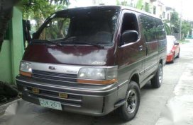 TOYOTA HI ACE super custom 3L diesel