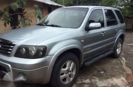 For sale +Ford Escape 2007