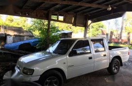 isuzu Fuego 2004 White MT For Sale