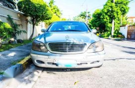 Mercedes SClass S320 W220 2000 body