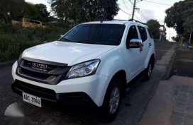 For sale 2015 Isuzu MUx LS